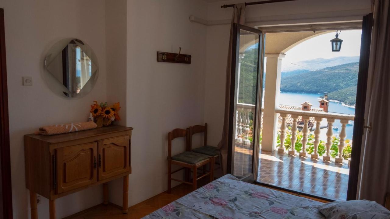 Apartment With Beautiful Sea View Rabac Exteriör bild